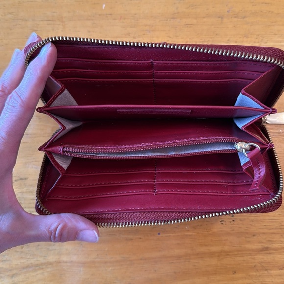 Talbots red zip long wallet. New without tag. - Picture 7 of 12